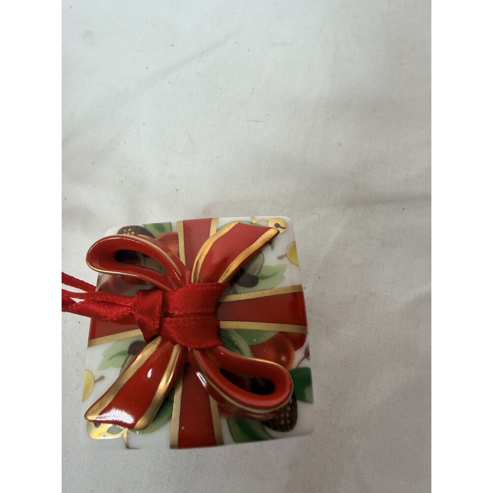 Tiffany Holiday Gift Box and Bow Christmas Holiday Ornament Bone China Porcelain - Picture 8 of 12